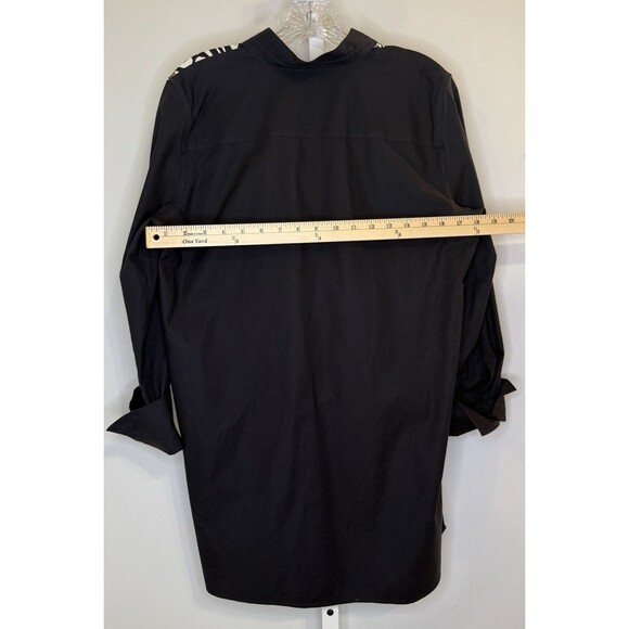 Chico’s No-Iron Tunic Top 1 (8 M) Black Animal Print Mix Zebra Leopard Stretch - Picture 6 of 8